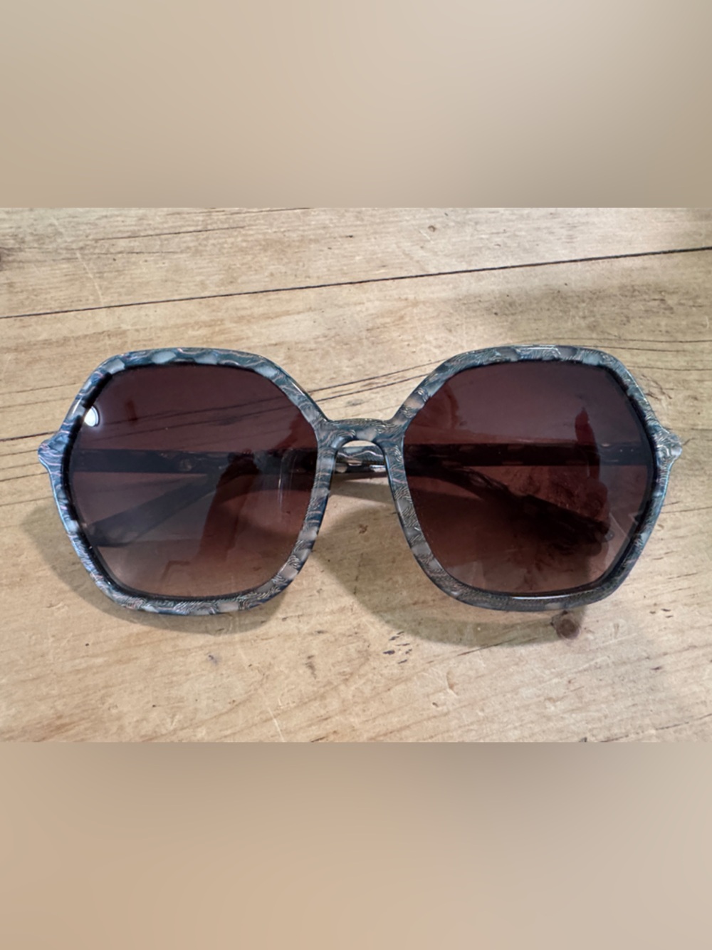 Krewe oversized women’s sunglasses